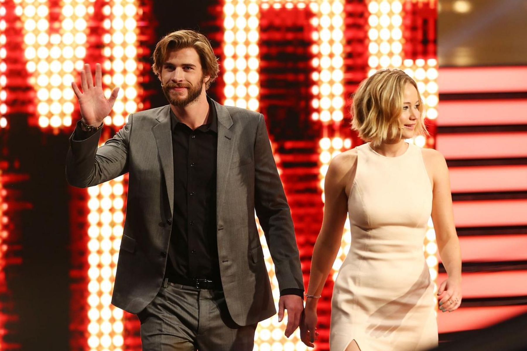 Liam Hemsworth and Jennifer Lawrence (Image via Getty Images)