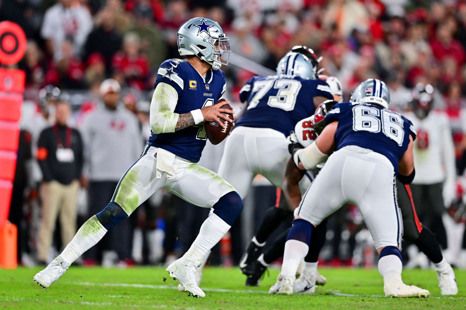 Wild Card Monday Night Football DFS Showdown: Cowboys vs Buccaneers