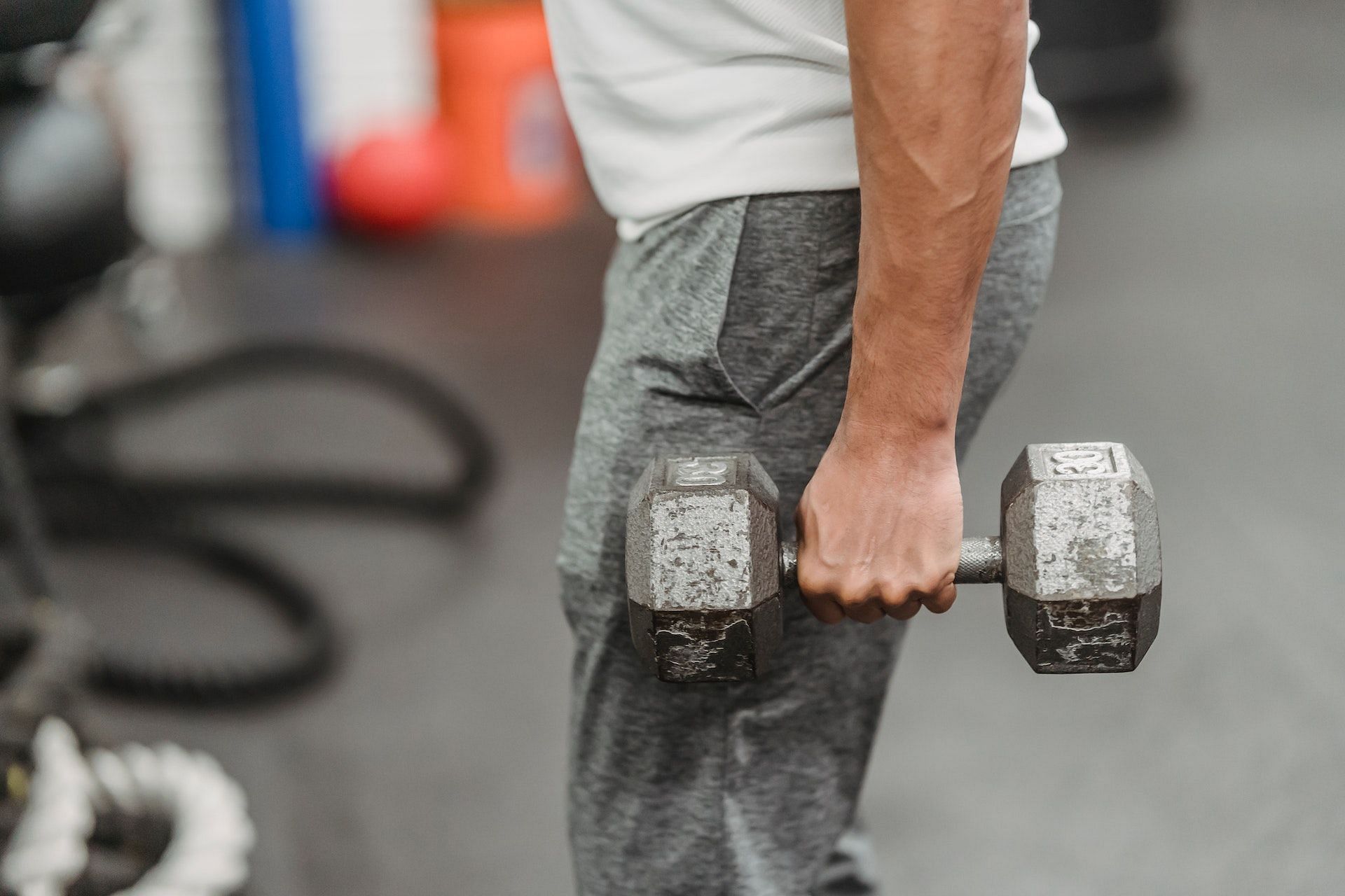 Dumbbell exercises target major muscles in the body. (Photo via Pexels/Julia Larson)