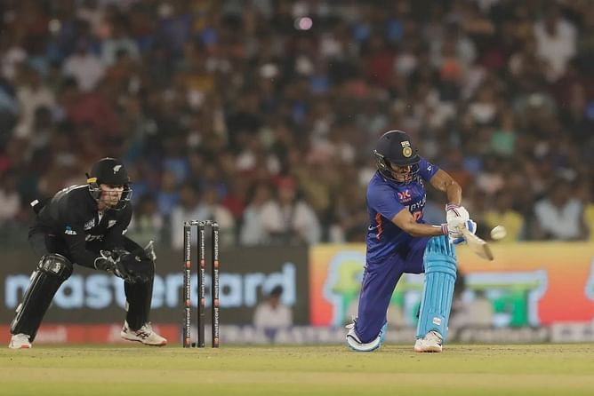 "Youngsters try to show overaggression at times" - Irfan Pathan lauds Shubman Gill's commitment