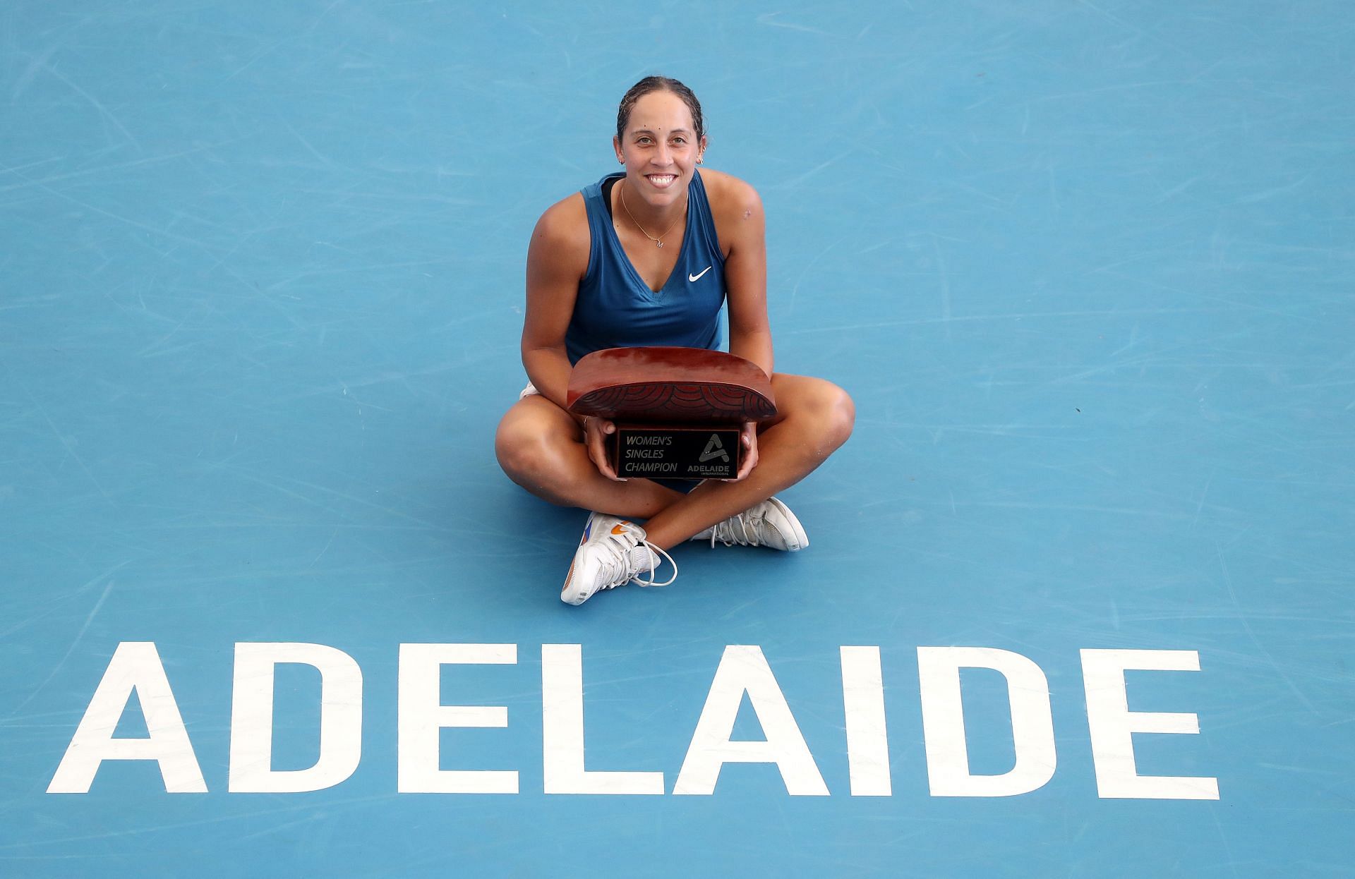 Madison Keys with the 2022 Adelaide International 2 trophy.