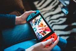 Nintendo Switch OLED vs. regular model: Which is better in 2023?