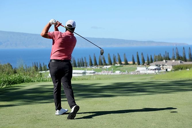 “Don’t want to wear anything that’s close to red” - Jon Rahm reveals 'stupid' reason for wearing Tiger Woods' red at Sentry Tournament of Champions