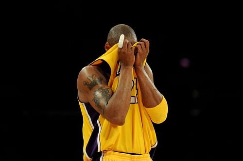 Kobe Bryant and Shaq were stuck in an elevator (Image via Getty Images)