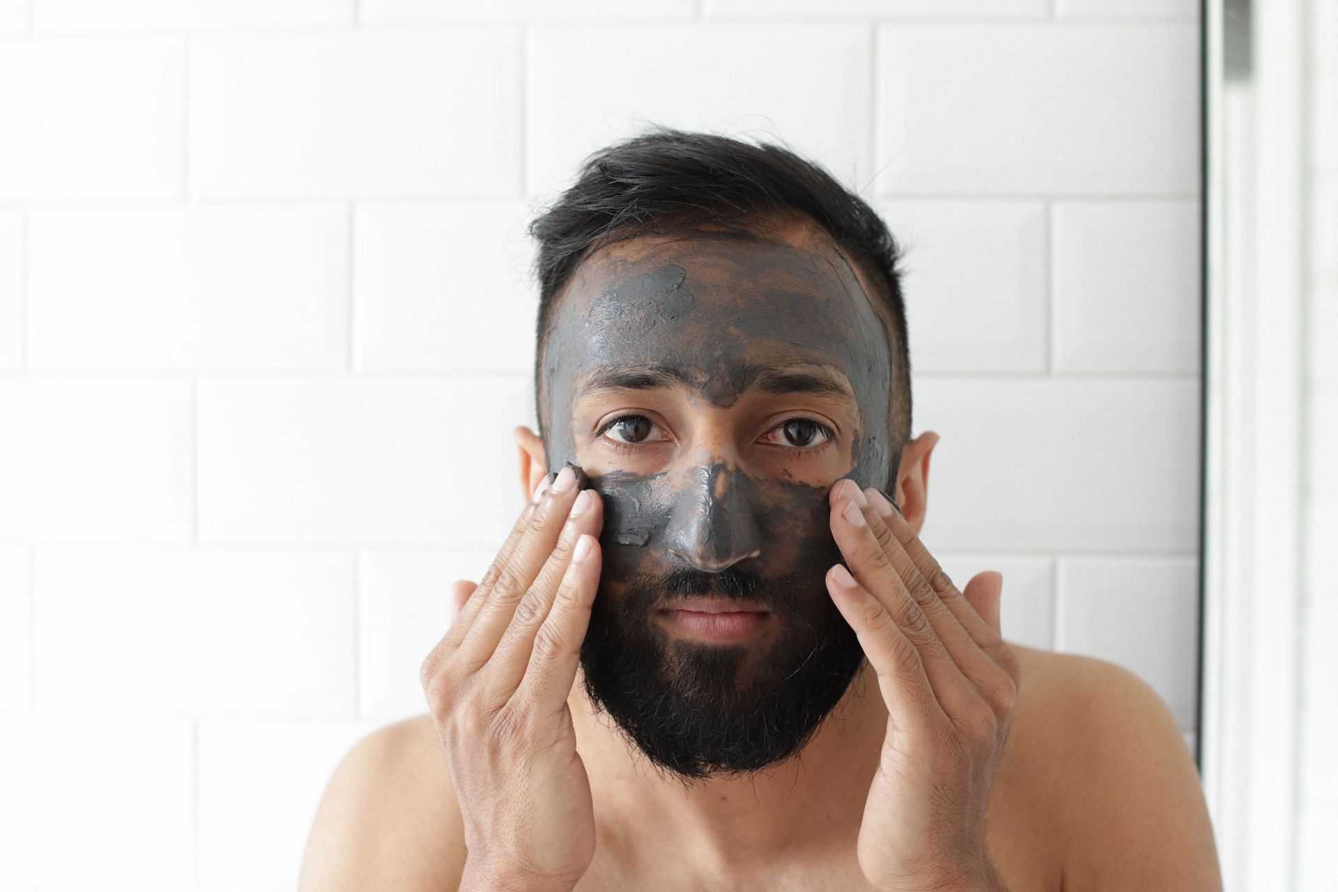 Skin care for men has been simple (Photo by Safia Shakil on Unsplash)