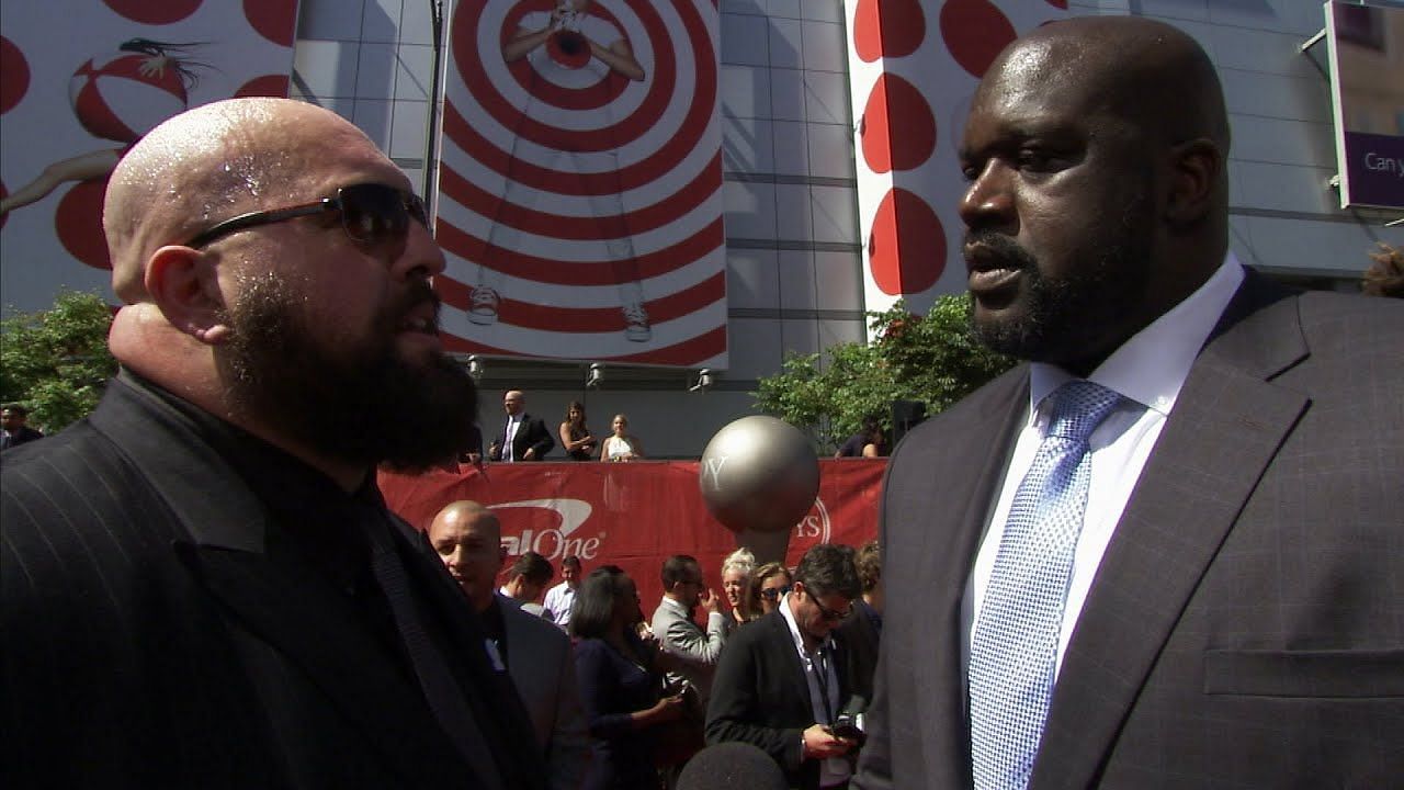 Shaq vs. Big Show 😲  Shaquille O'Neal, Paul Wight, WWE Monday