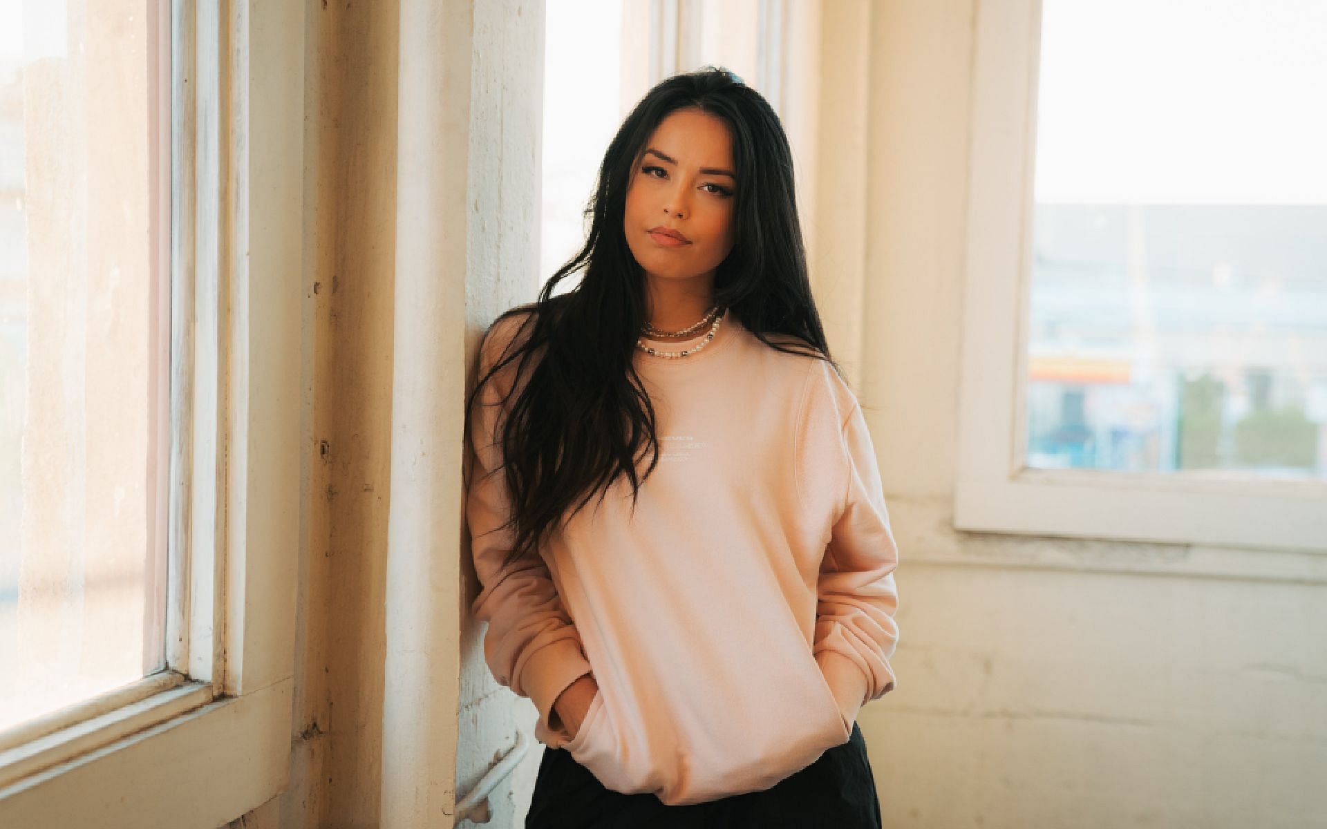 Valkyrae reveals banning &quot;a million&quot; viewers during a true crime watch party (Image via Valkyrae/Twitter)