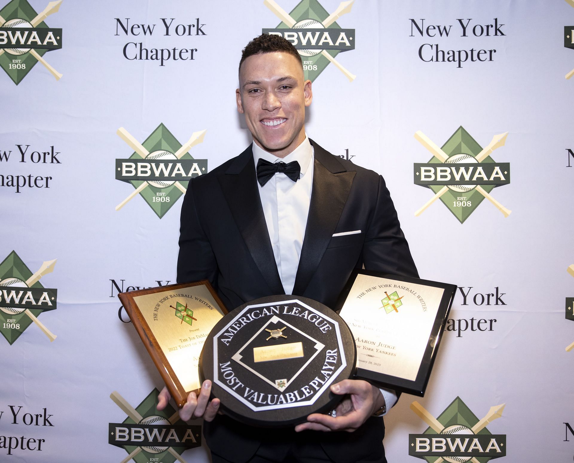 Aaron Judge wins 2022 MVP! (Yankees Fan Reaction) 