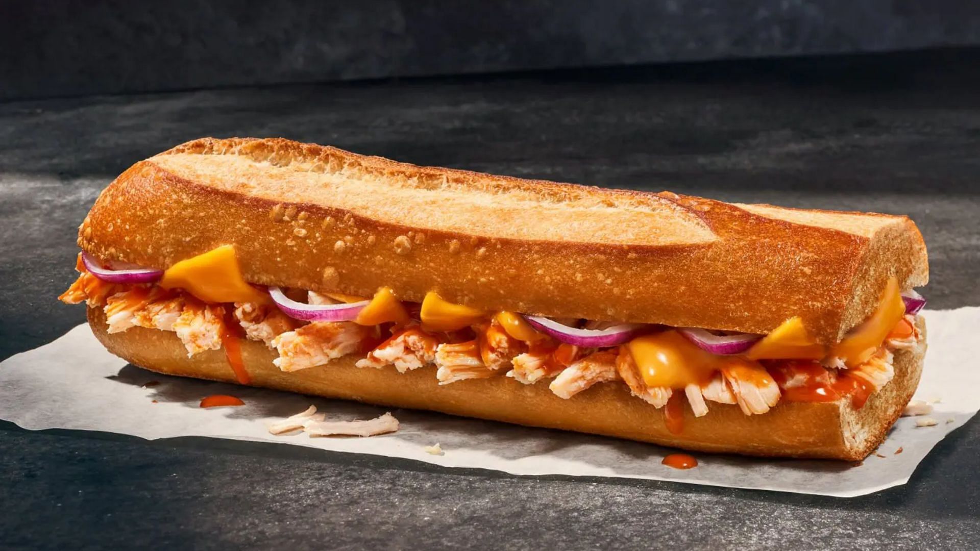 New Smoky Buffalo Chicken Melt Sandwich (Image via Pānera Bread)