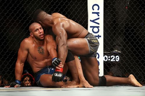 Ciryl Gane (left) in his title fight against Francis Ngannou