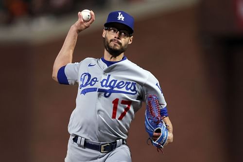 Joe Kelly pitches against the San Francisco Giants during Game 2 of the National League Division Series.