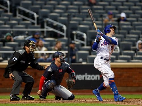 Brandon Nimmo re-signed with the New York Mets