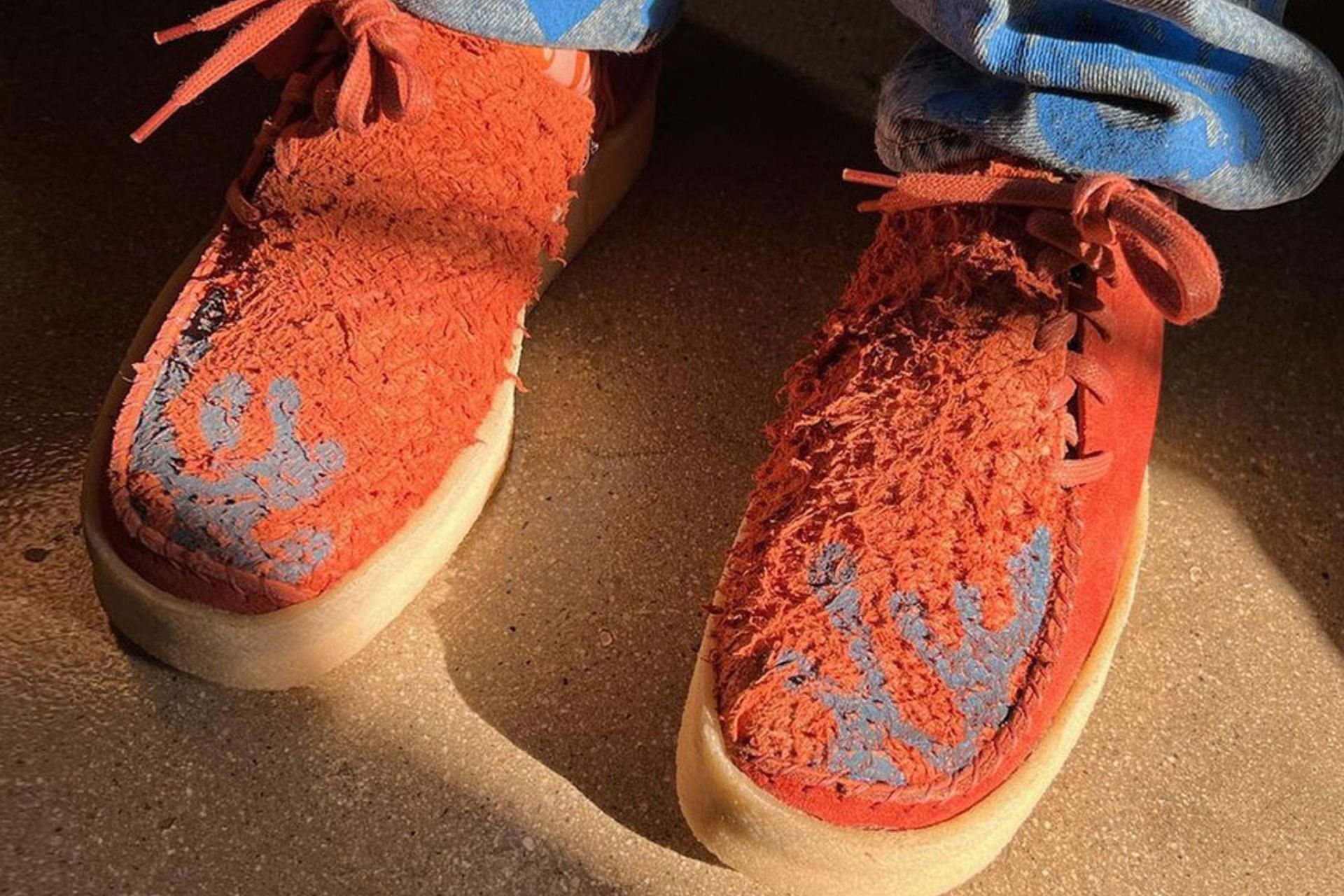 Take a closer look at the Orange Blue colorway of the boot collection (Image via Instagram/@salehebembury)