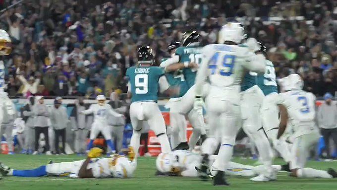 Los Angeles Chargers Collapse in Wild Card Round vs. Jacksonville Jaguars,  Blow 27-Point Lead - Sports Illustrated Los Angeles Chargers News, Analysis  and More