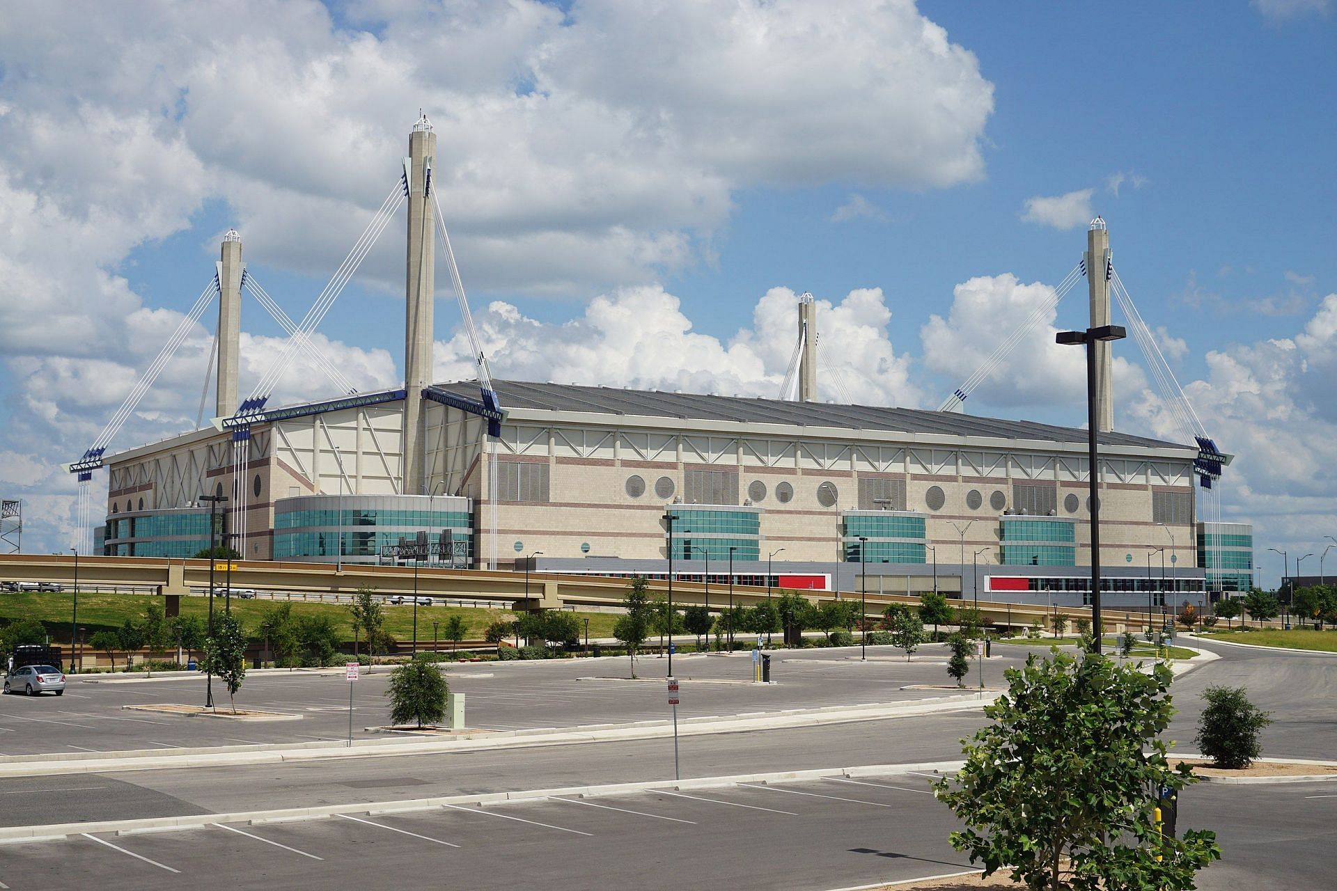 Before AT&amp;T Center, the Spurs used to play their home games at Alamodome (Image via Wikimedia)