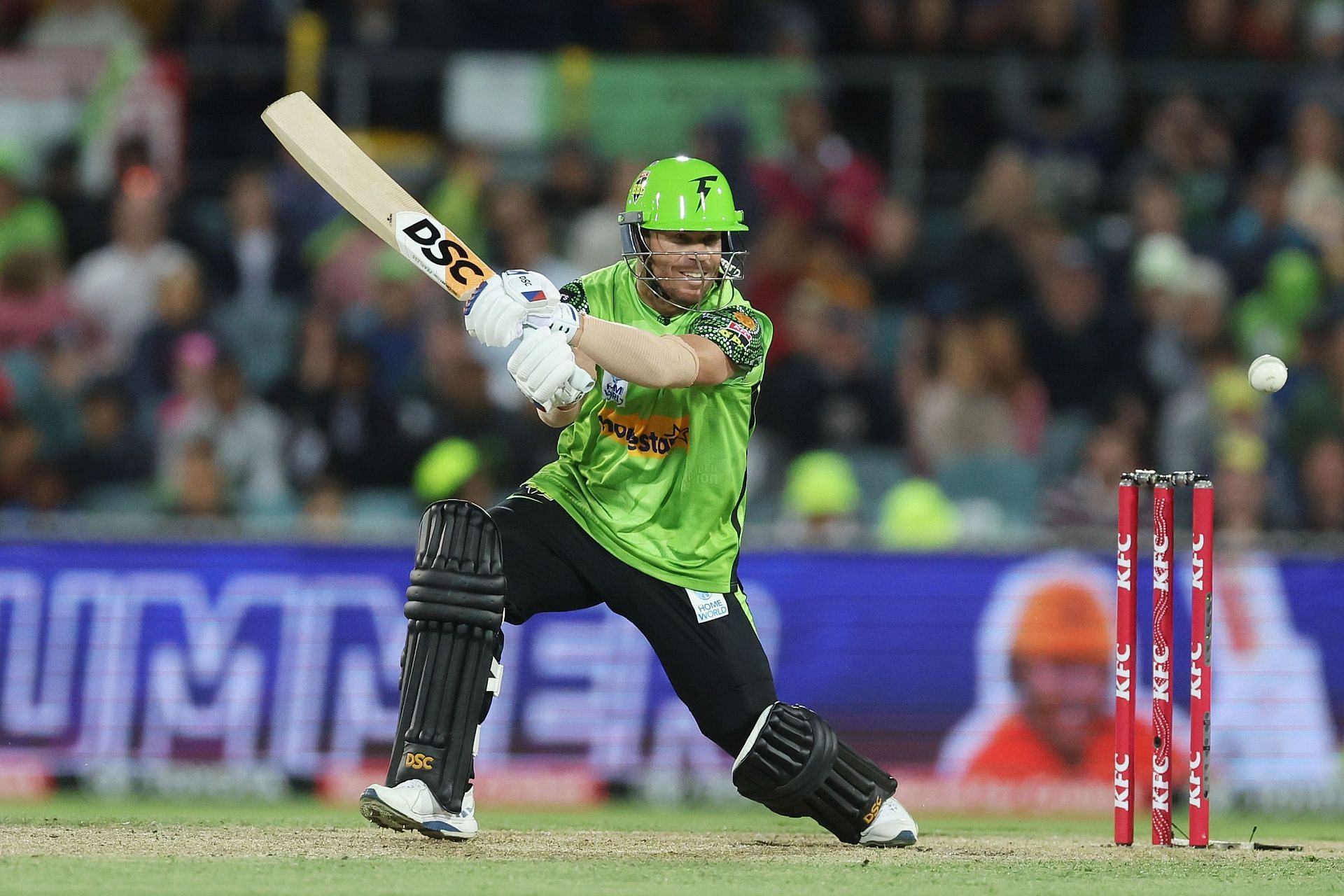 BBL - Sydney Thunder v Melbourne Renegades