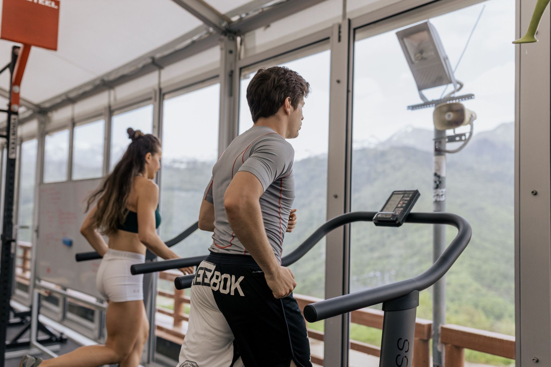 Treadmill (Image via Pexels/Anastasia Shuraeva)