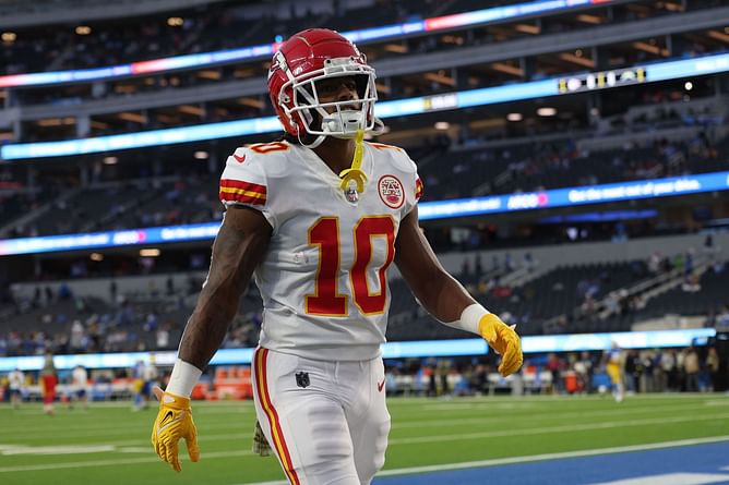 Best NFL Parlays Today: Chiefs vs Raiders (+400) - NFL Week 18 | 2022 NFL Football Season