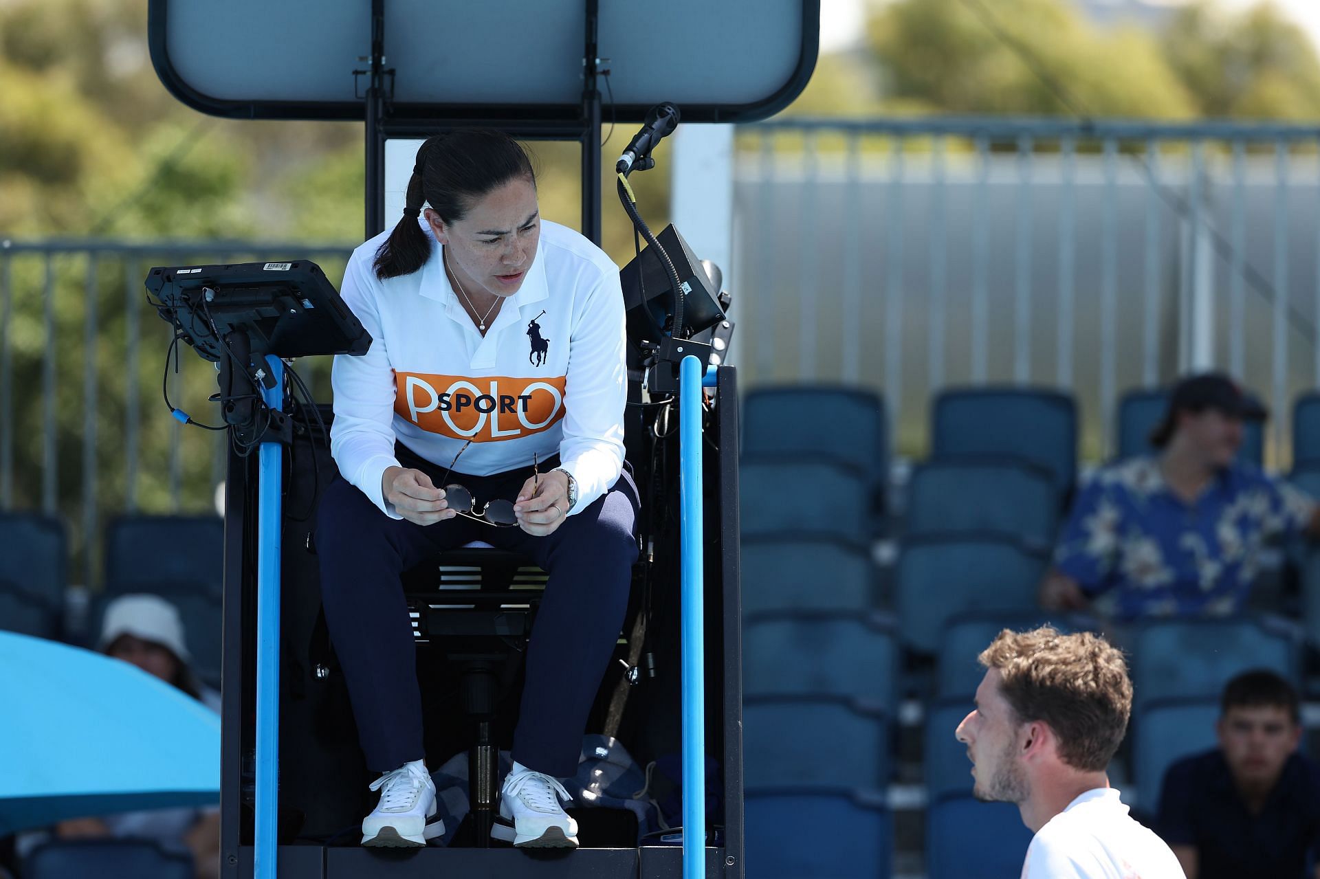 Umpire calls to suspend play at the Australian Open 2023 due to extreme heat