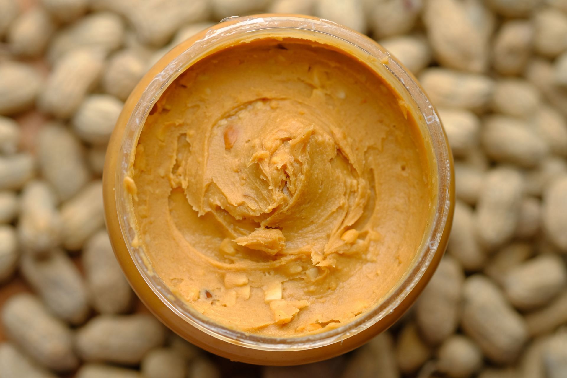 Peanut butter is a rich source of protein (Image via Unsplash/Towfiqu barbhuiya)