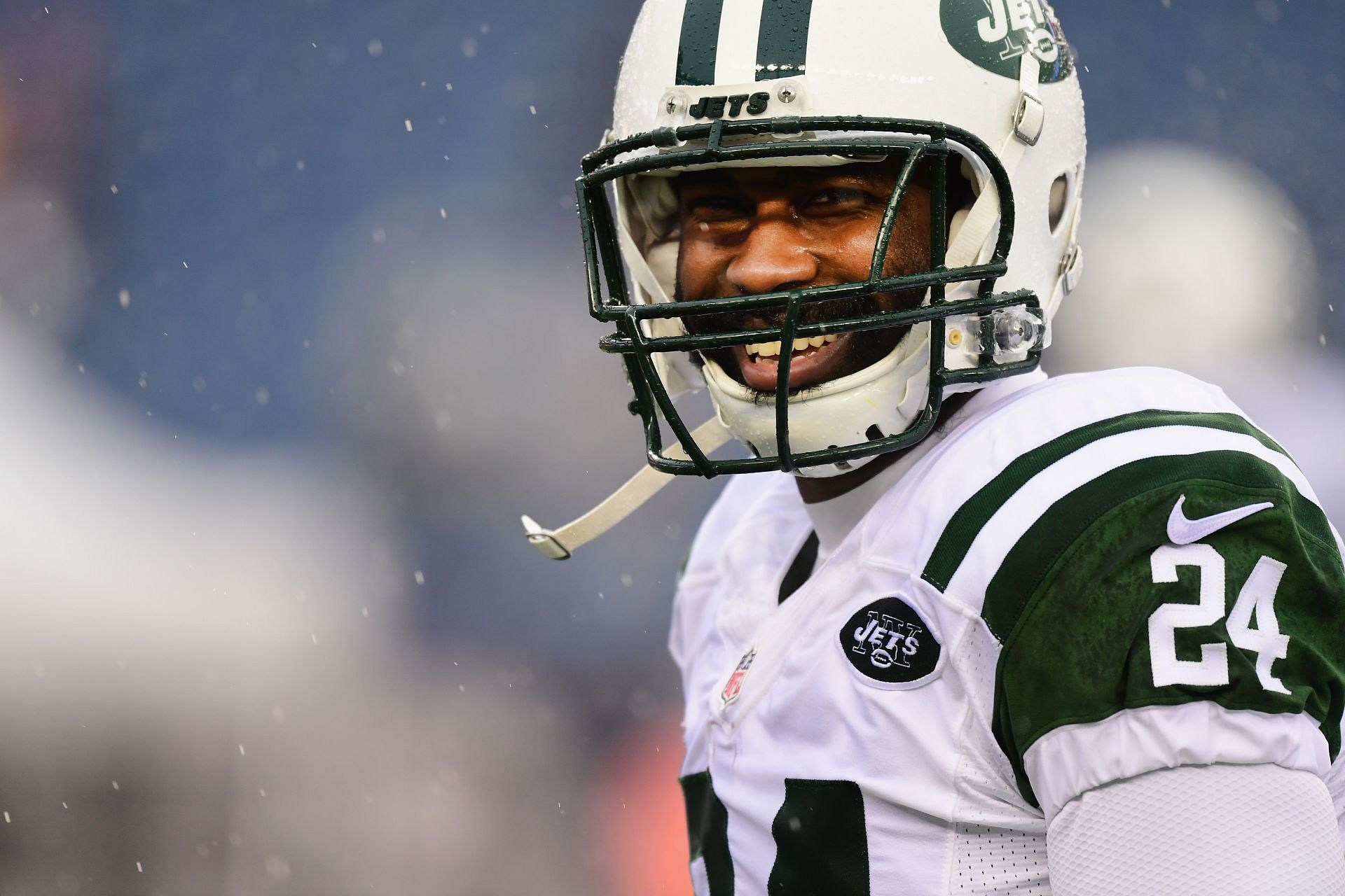 Jets legend Darrelle Revis reveals why he has beef with fellow team icon