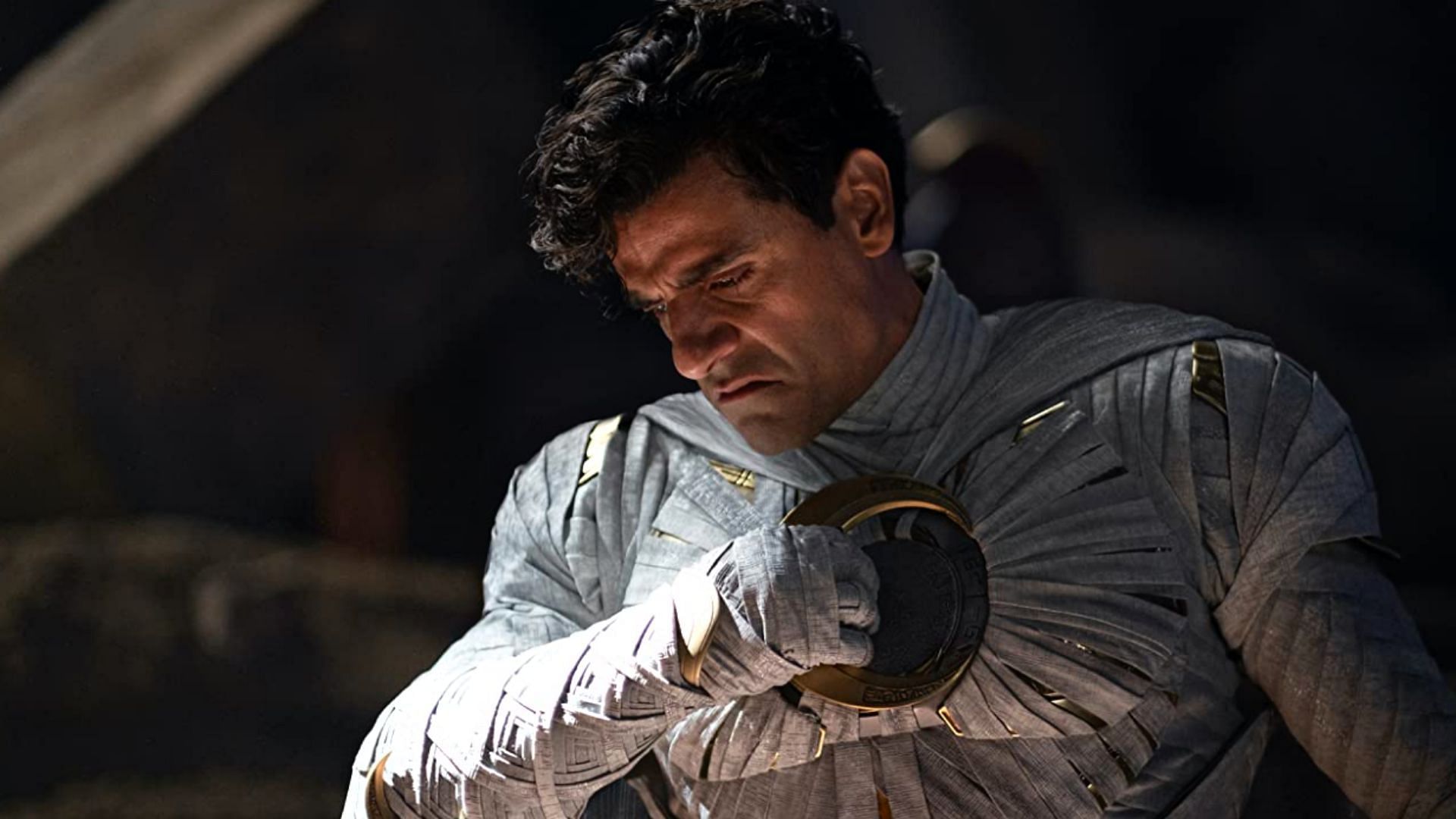 Oscar Isaac in Moon Knight (Image via IMDb)