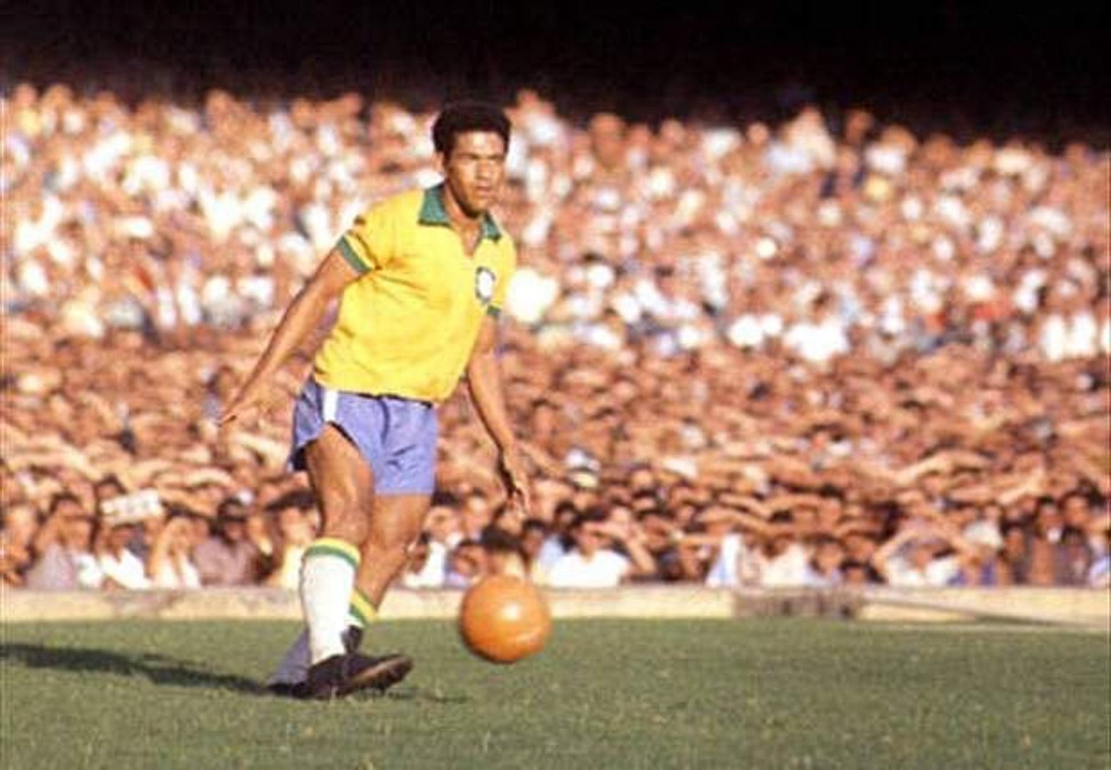 Garrincha is widely considered the greatest dribbler of all time.