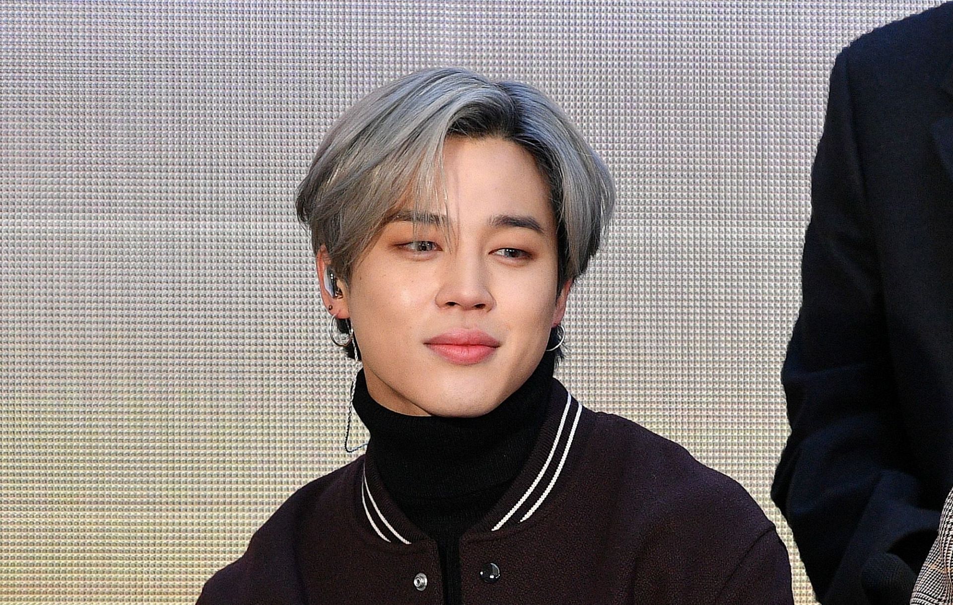 BTS's Jimin Hangs Out With Robert Pattinson, David Beckham, And More At  Paris Fashion Week