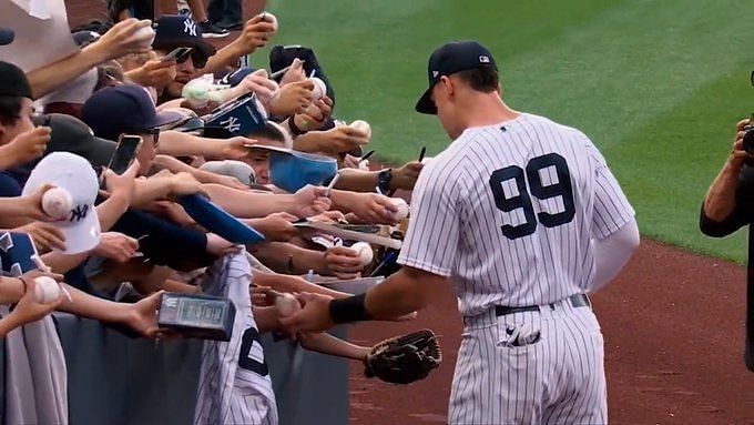 Derek Jeter's immediate message to Aaron Judge after recording