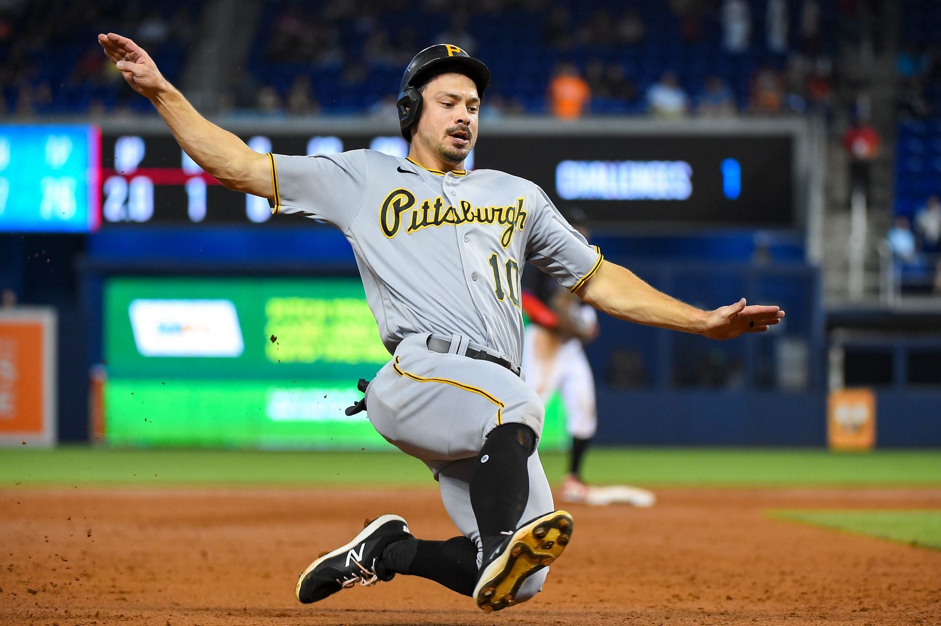 Yankees-Pirates Bryan Reynolds trade unlikely, MLB insider says