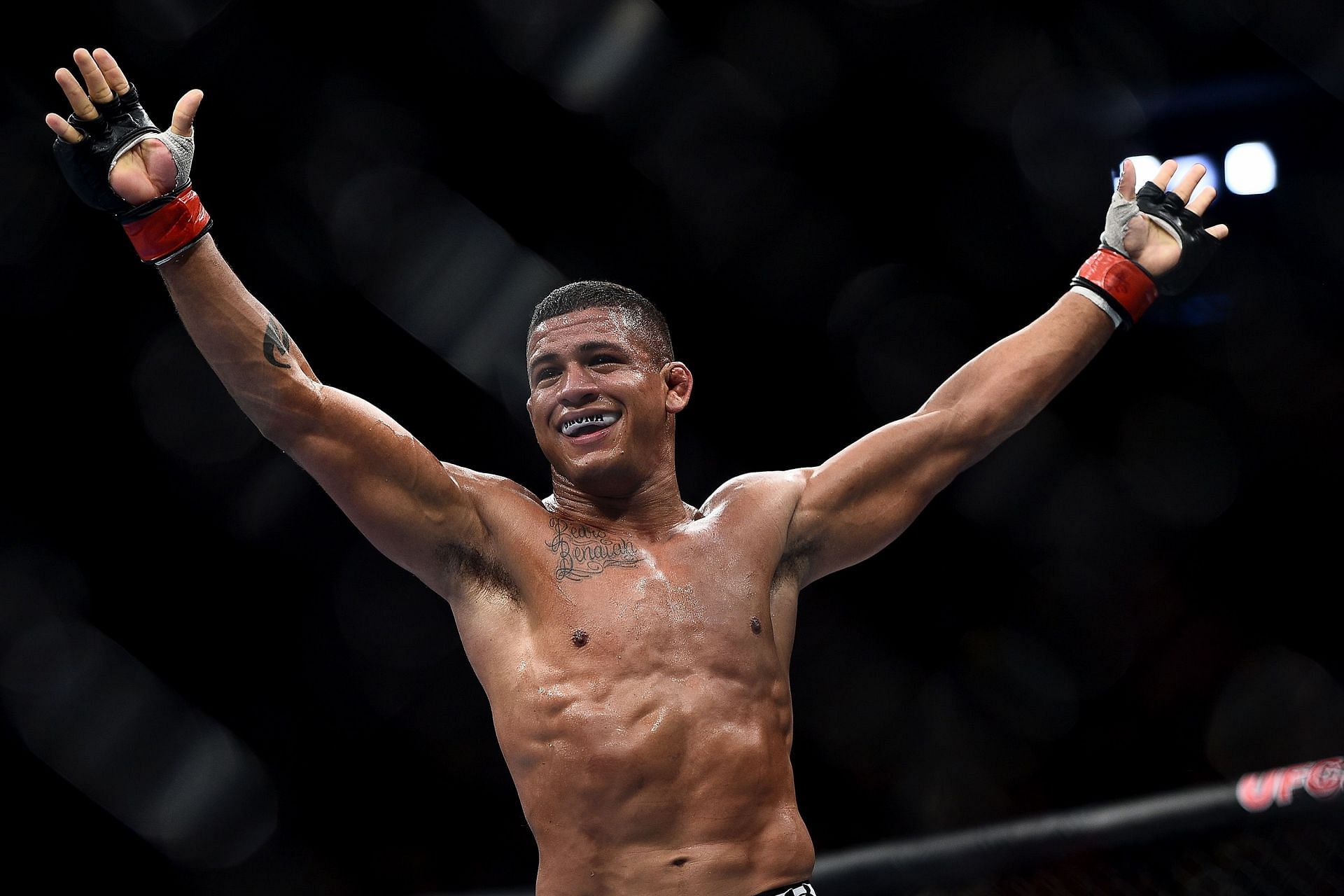 Gilbert Burns dominated Neil Magny on the ground in their welterweight clash