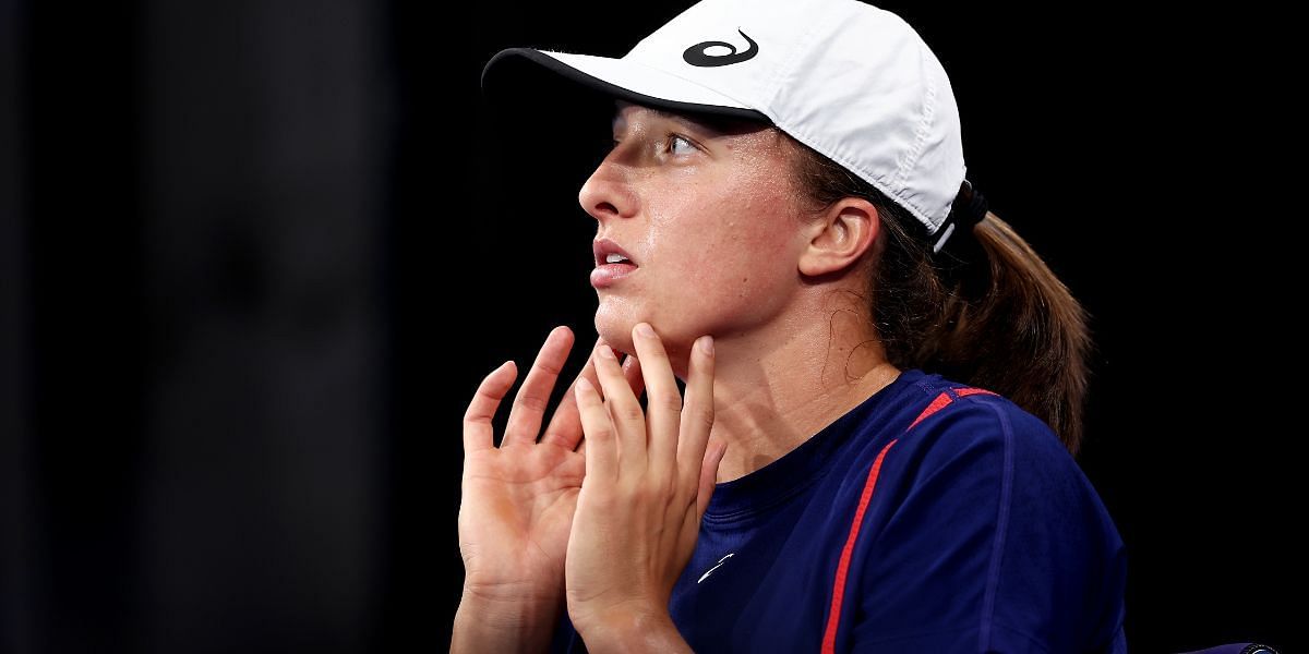 Learn how to lose with grace"; "It isn't a sign of weakness" - Tennis fans  divided on Iga Swiatek crying after United Cup defeat to Jessica Pegula