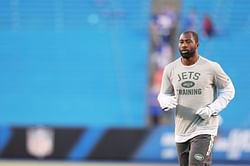 “Give me the f—king ball, man” – Jets & Patriots icon Darrelle Revis getting Punk’d was next level comedy