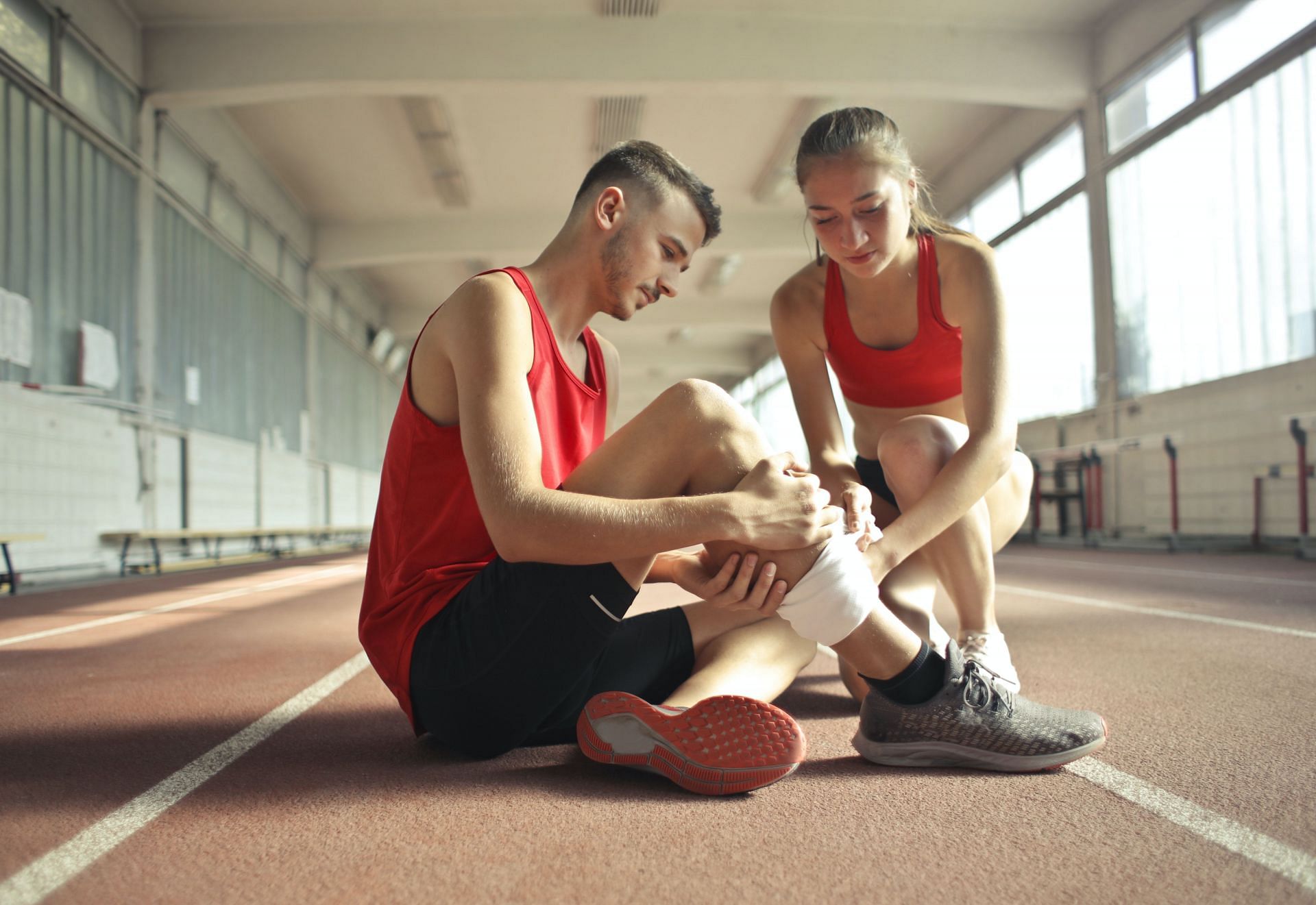 Leg cramps frequently occur after exercise. (Image via Pexels/Andrea Piacquadio)