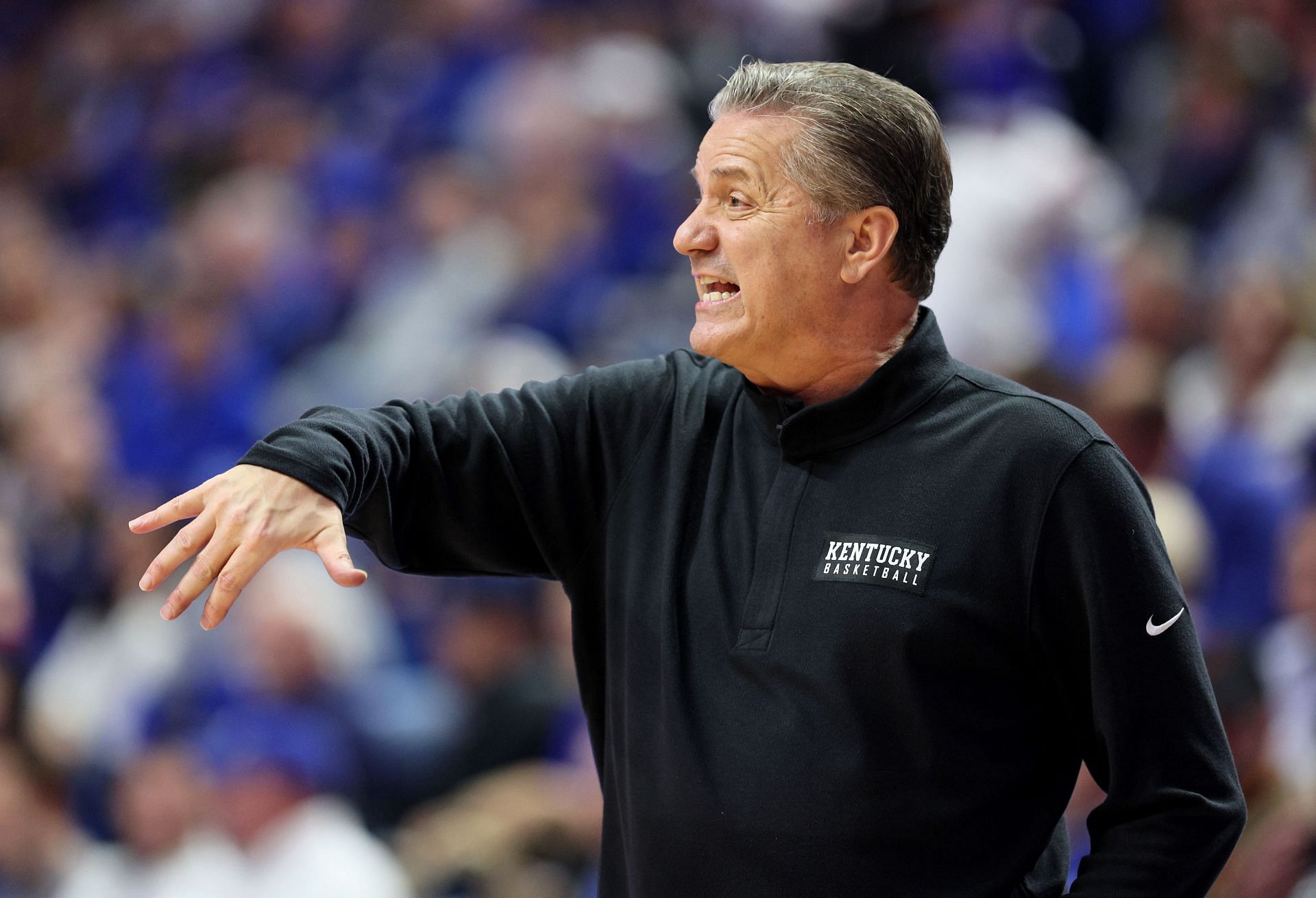 Salaries of college basketball coaching contracts in Kentucky