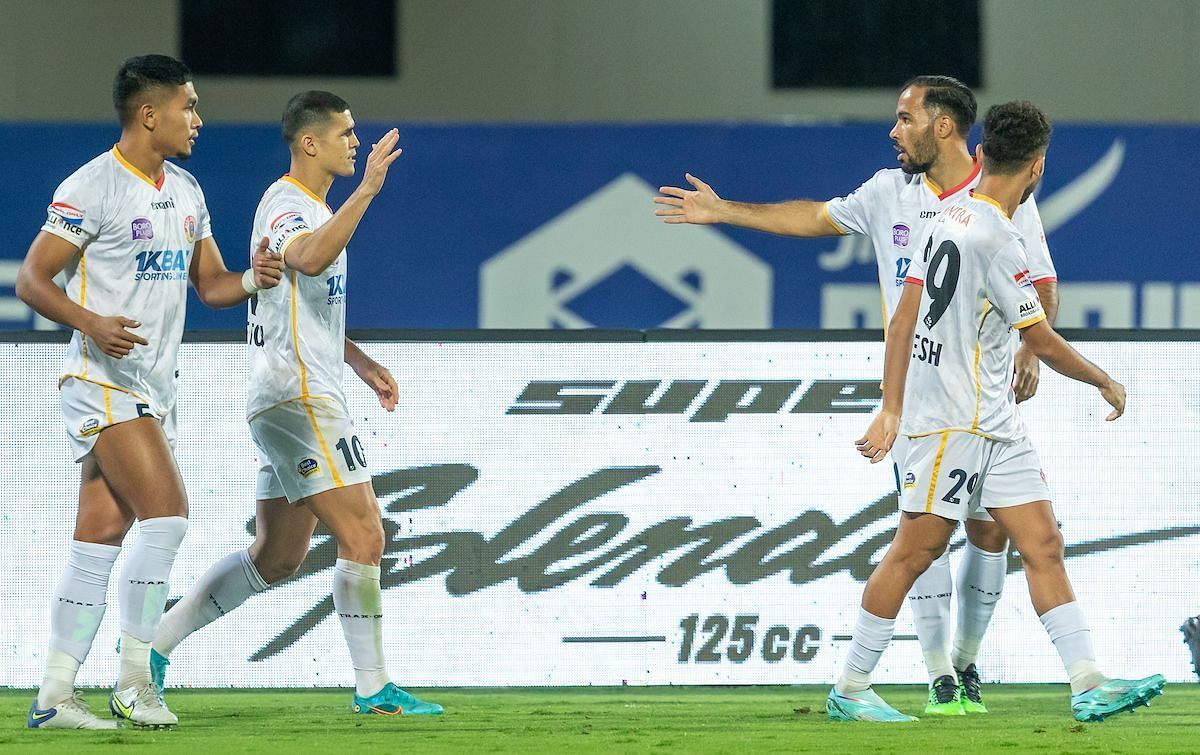 Cleiton Silva of East Bengal FC celebrates goal against OFC.