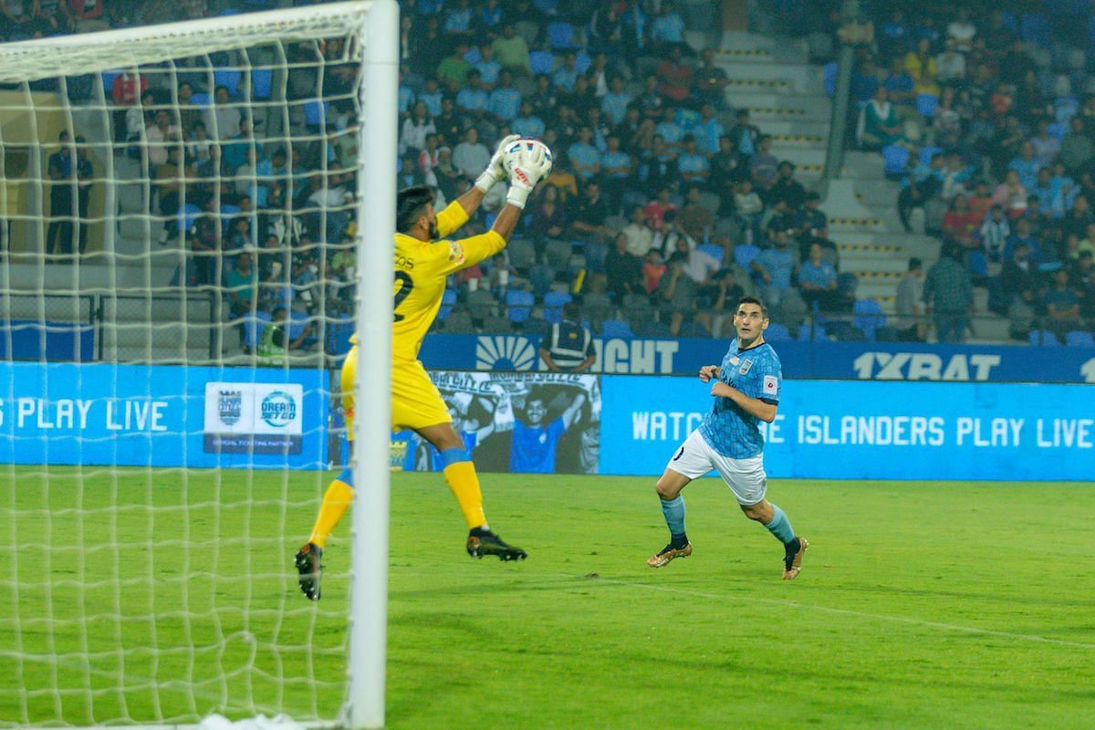 Mirshad saved a penalty in the second half (Image courtesy of ISL Media)