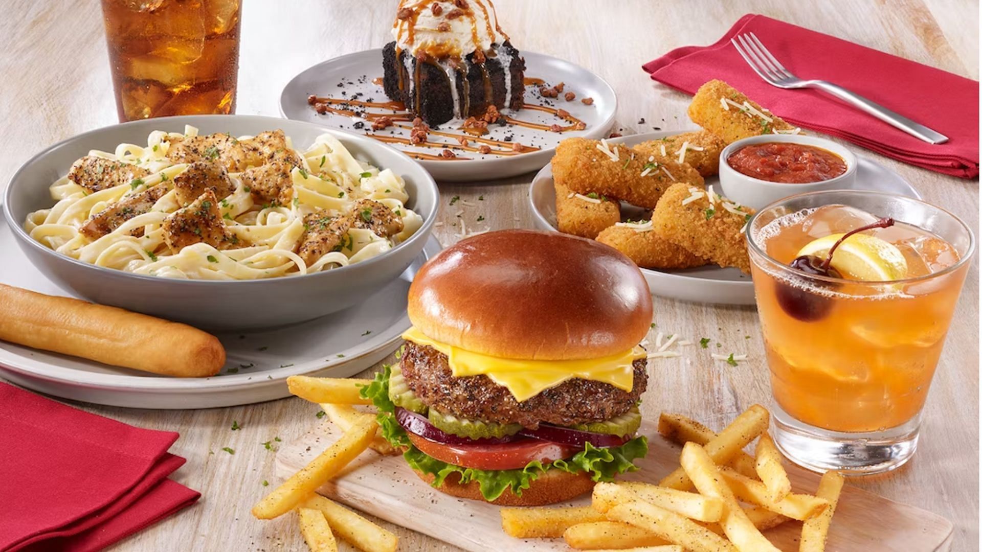 FEAST Tier Entrees can be enjoyed at $28 (Image via TGI Fridāys)