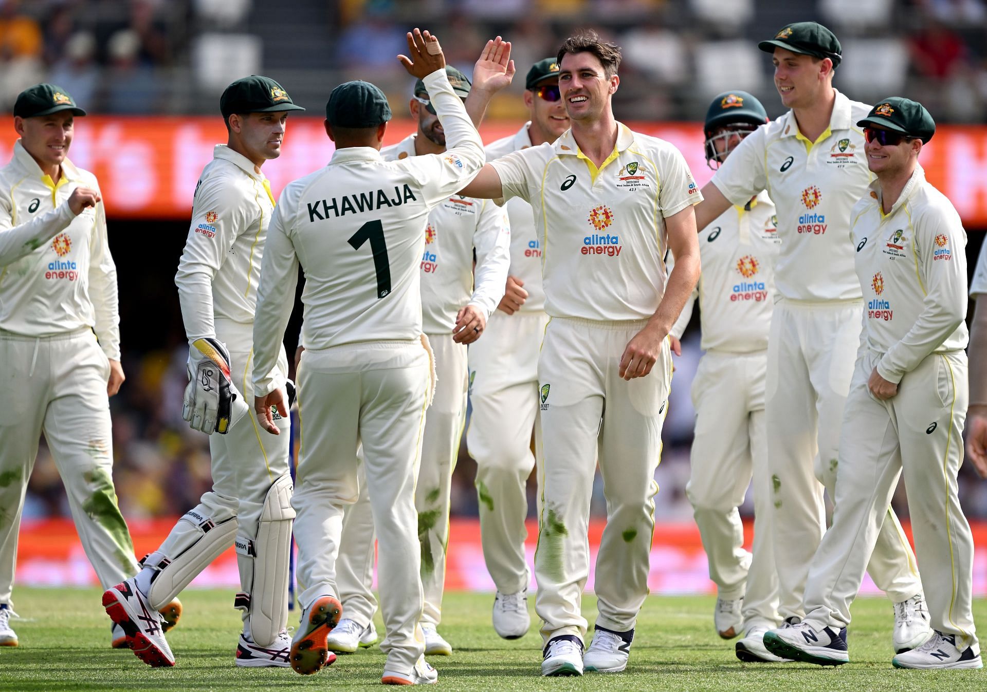 Australia beat South Africa by an innings and 182 runs in Melbourne. (Credits: Getty)