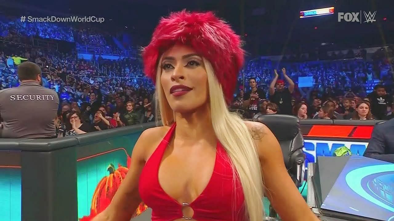 WWE SmackDown सुपरस्टार जेलिना वेगा 