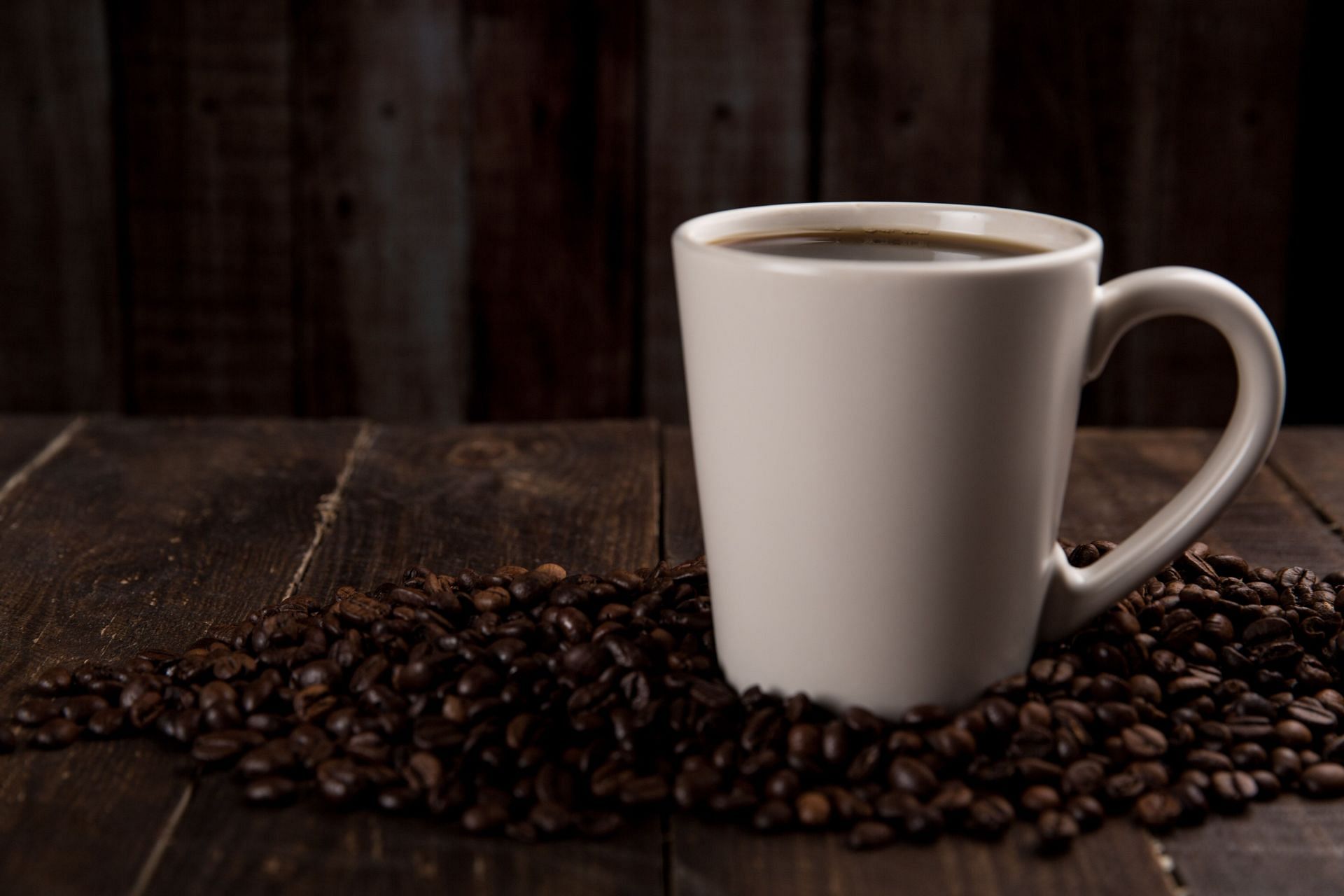 Drink caffeine before workout for greater energy. (Image via Pexels/Toni Cuenca)