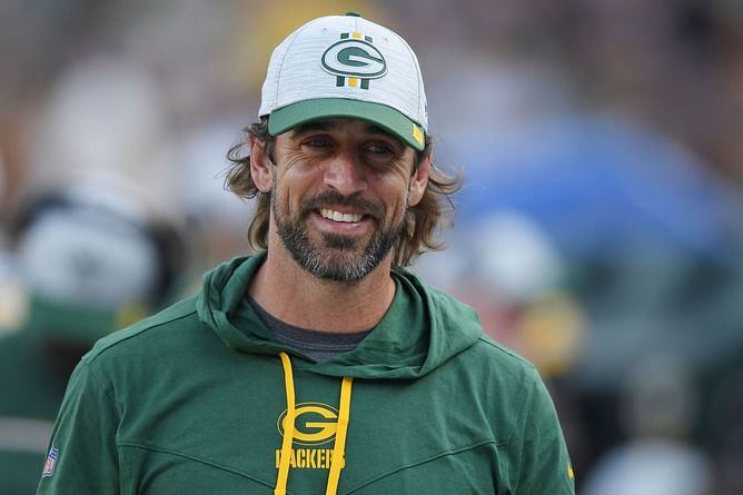 Jets rumors: Aaron Rodgers speculation intensifies after NFL insider’s latest update on QB search