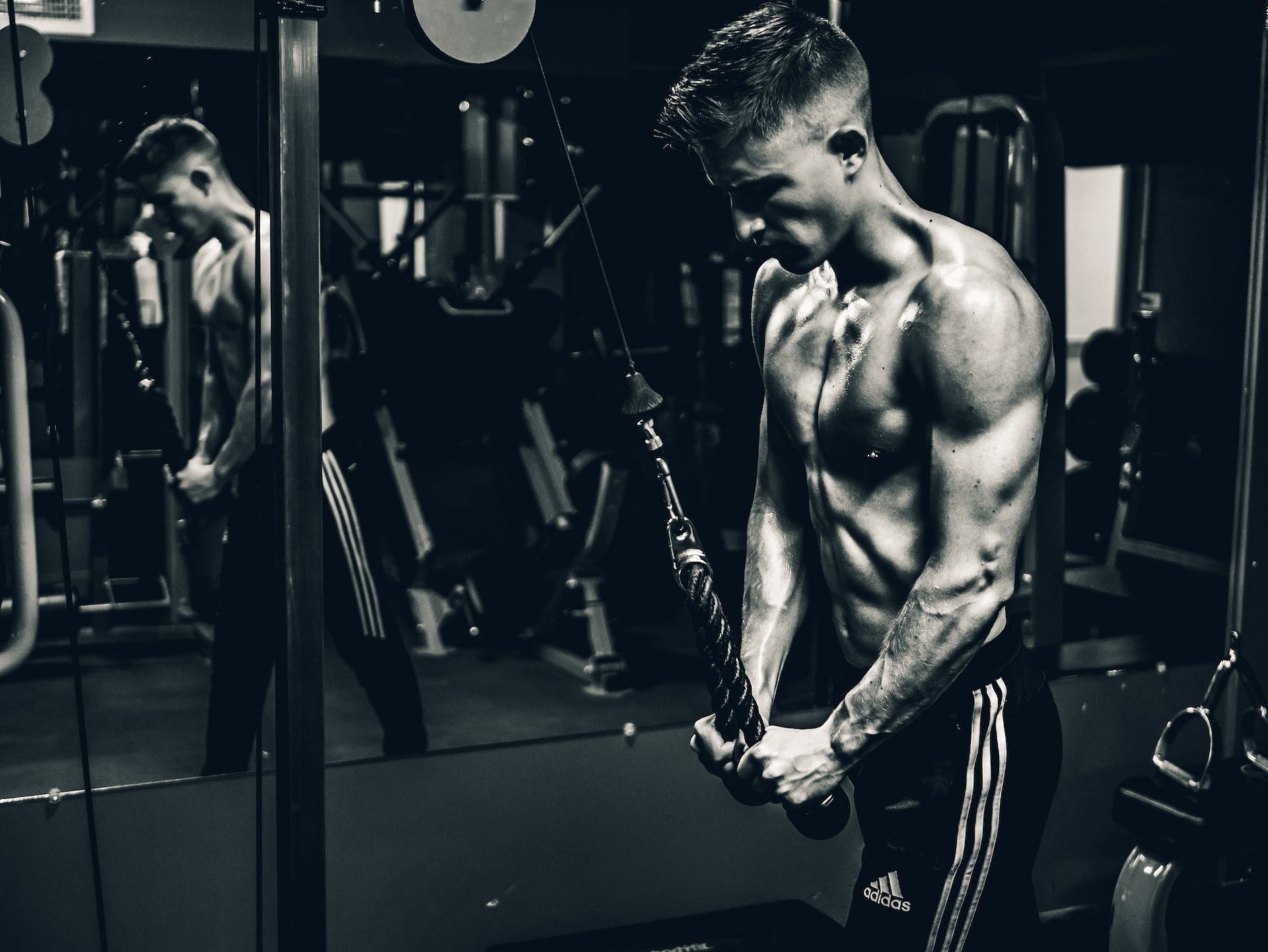 Cable machine offers great delts workout. (Photo via Unsplash/Daniel Apodaca)