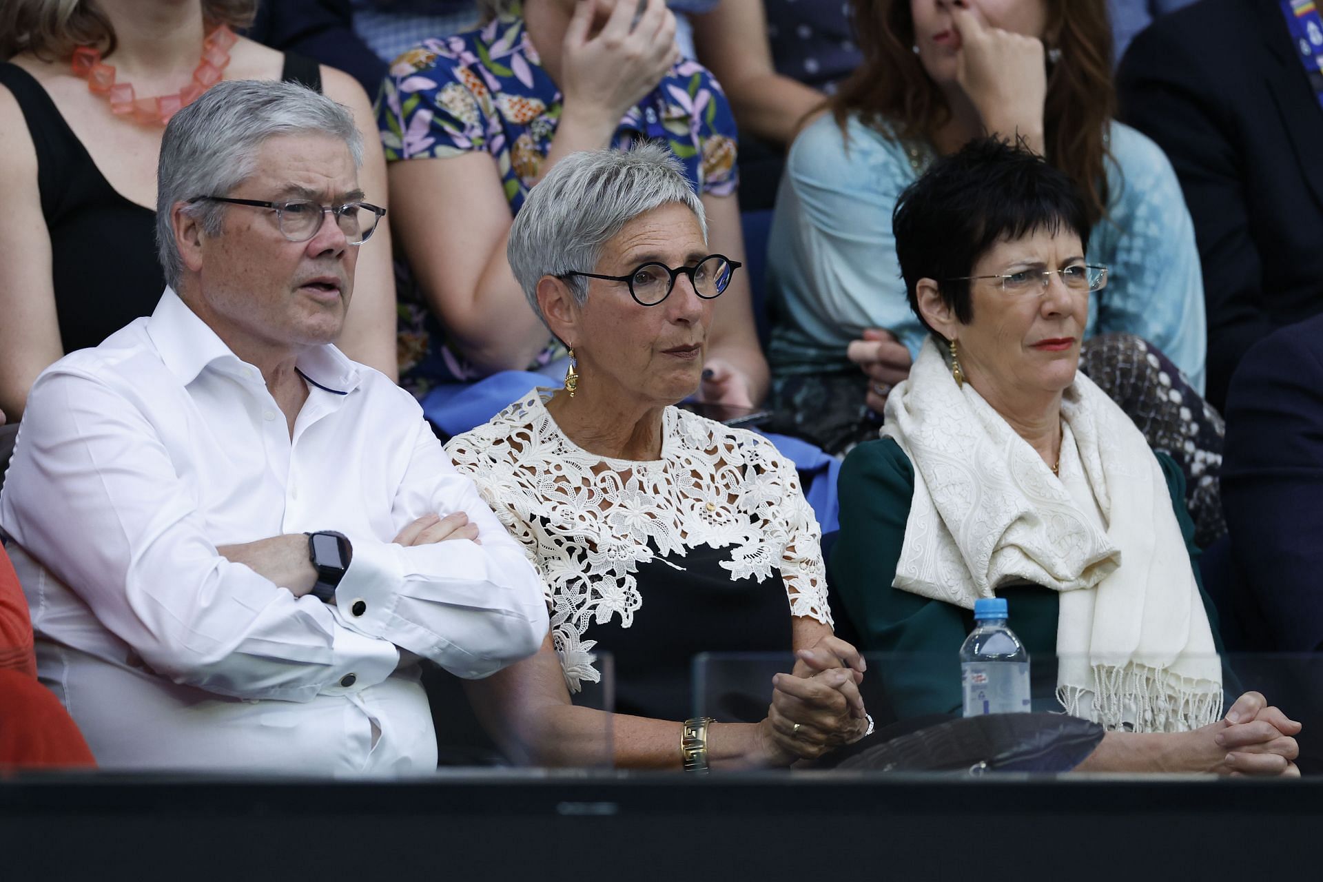 Governor of Victoria Linda Dessau (middle)