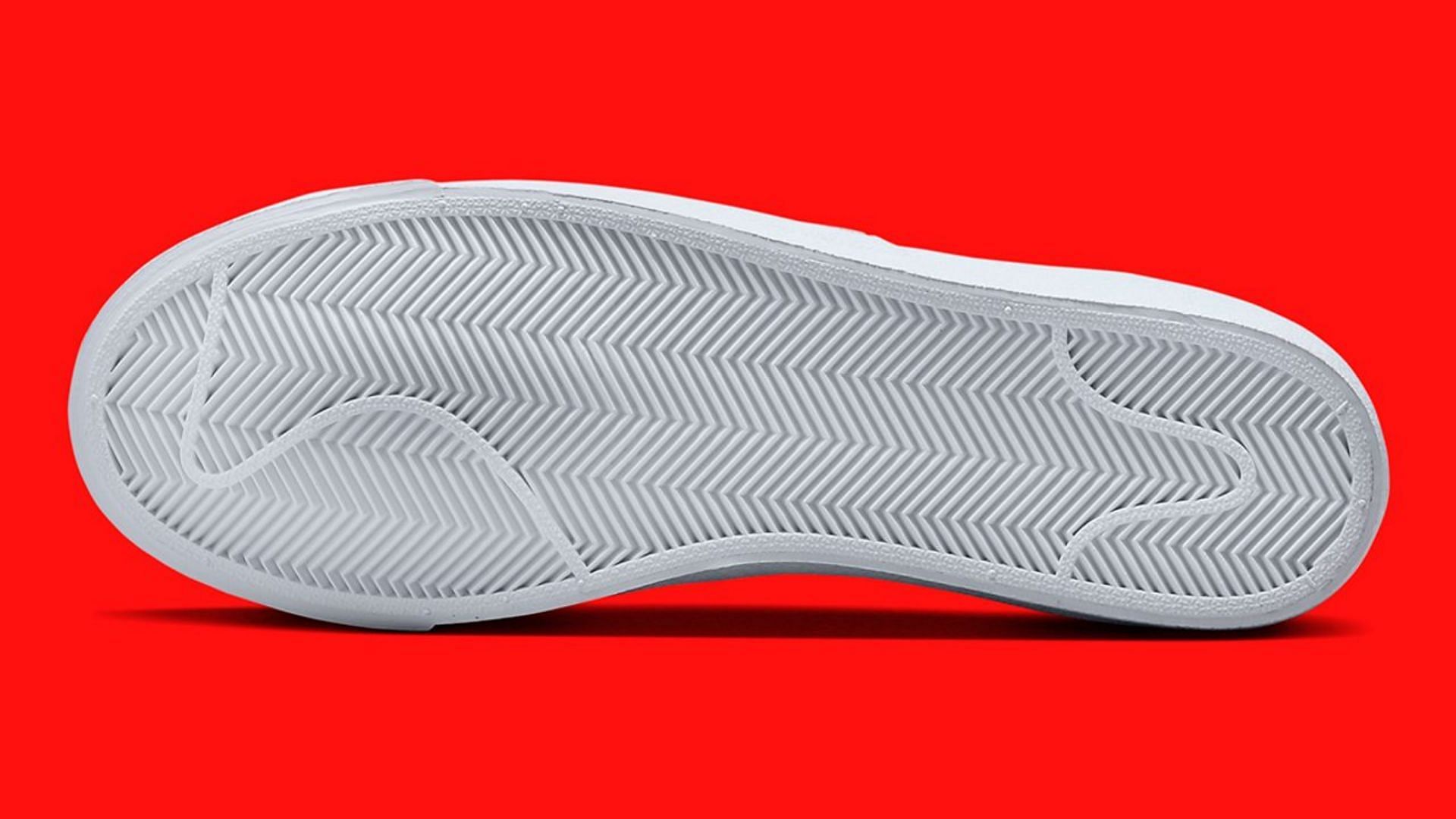 The sole unit of sneakers (Image via Nike)
