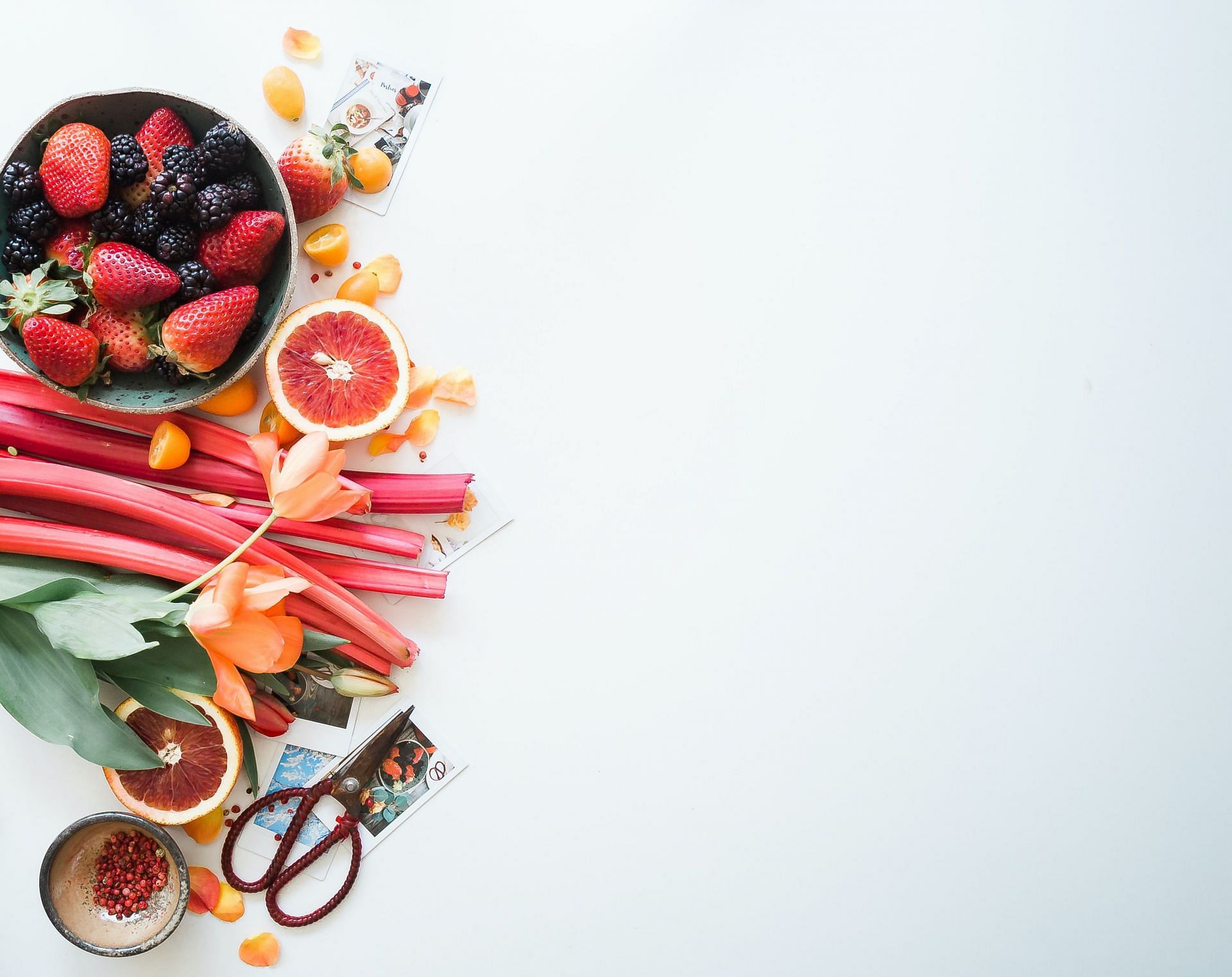 Meditarrean diet can help you to improve cognitive function. (Image via Unsplash /Brooke Lark )