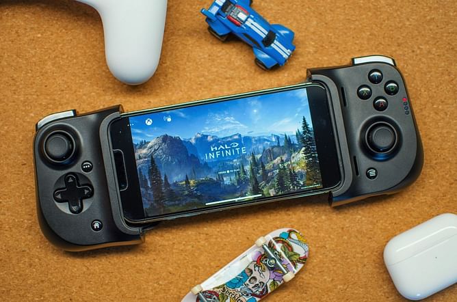 5 cool gaming accessories for mobile gamers in 2023