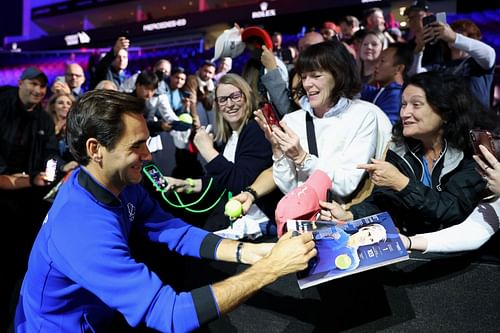 The Swiss superstar greets fans at the Laver Cup 2022.