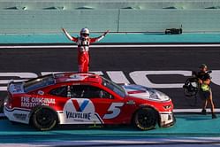 NASCAR Throwback: Kyle Larson full of praise for Hendrick Motorsports pit crew after clinching his maiden title in 2021
