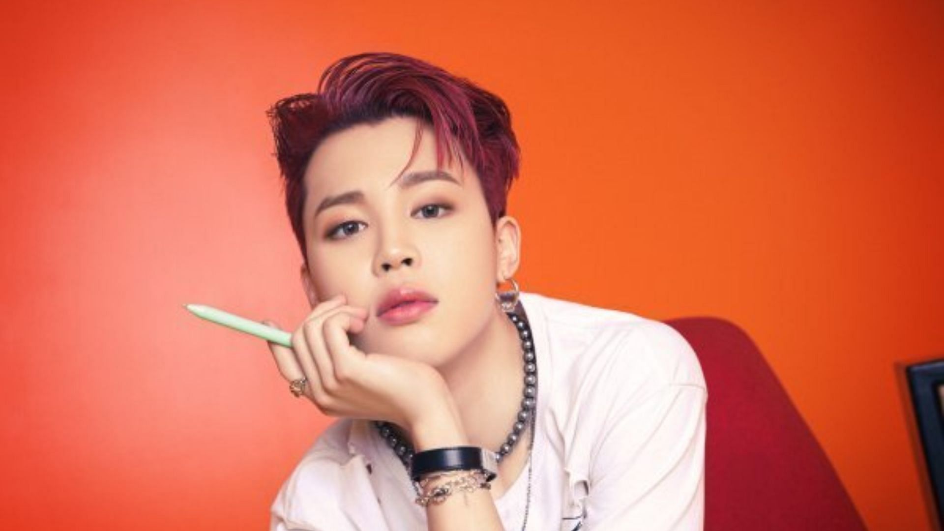 BTS Jimin makes show-stopping debut at DIOR fashion show with J